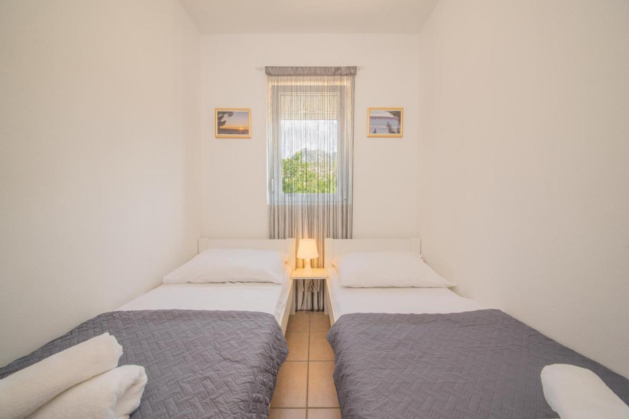 Apartmani Manita Paklenica Seline Eksteriør bilde